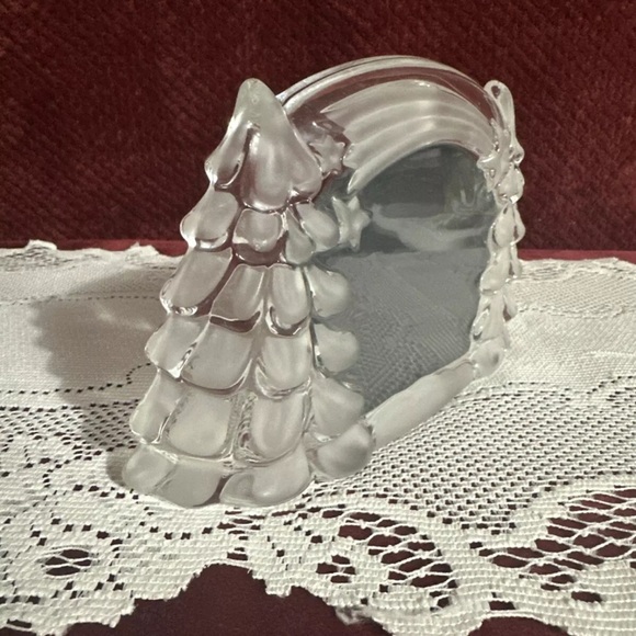 Mikasa Crystal Christmas Picture Frame, "Winter Star". Clear With Frosted Trees. - Picture 2 of 13